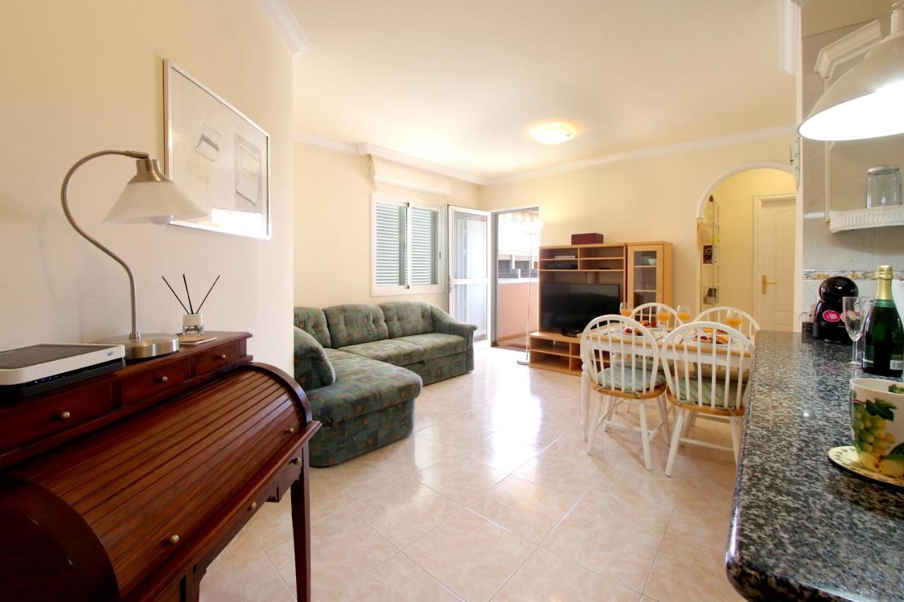 Lovely 2 Bedroom With Pool And View, K26 Casa vacanze