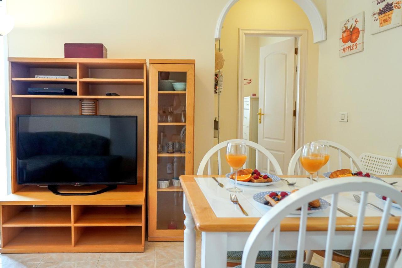 Lovely 2 Bedroom With Pool And View, K26 Casa vacanze