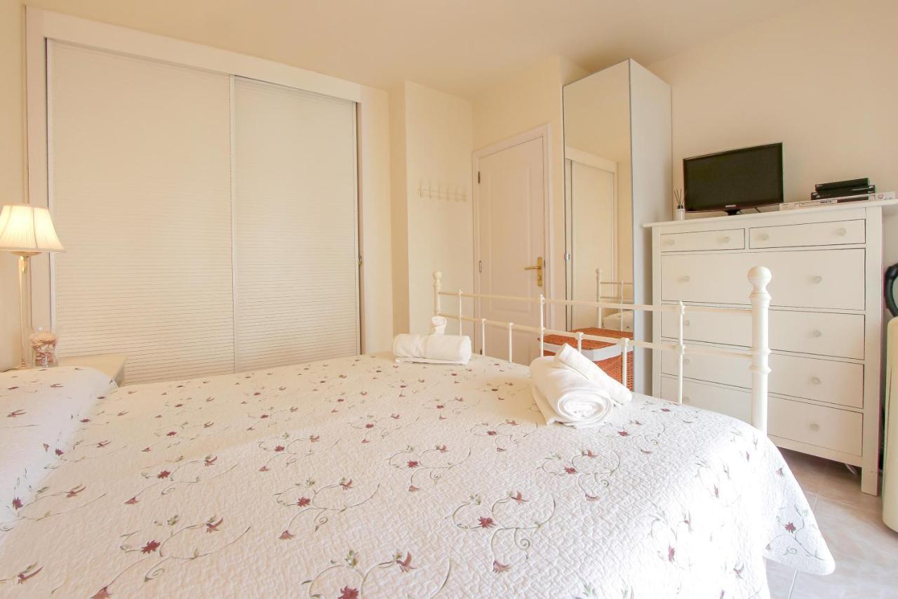 Lovely 2 Bedroom With Pool And View, K26 Casa vacanze