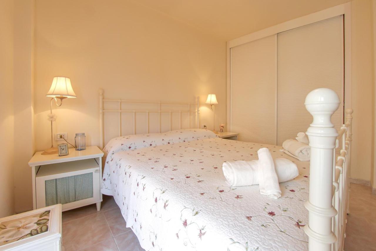 Casa vacanze Lovely 2 Bedroom With Pool And View, K26 *