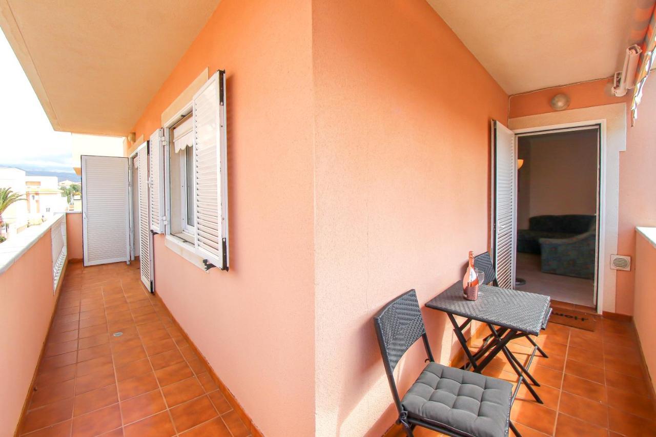 Lovely 2 Bedroom With Pool And View, K26
